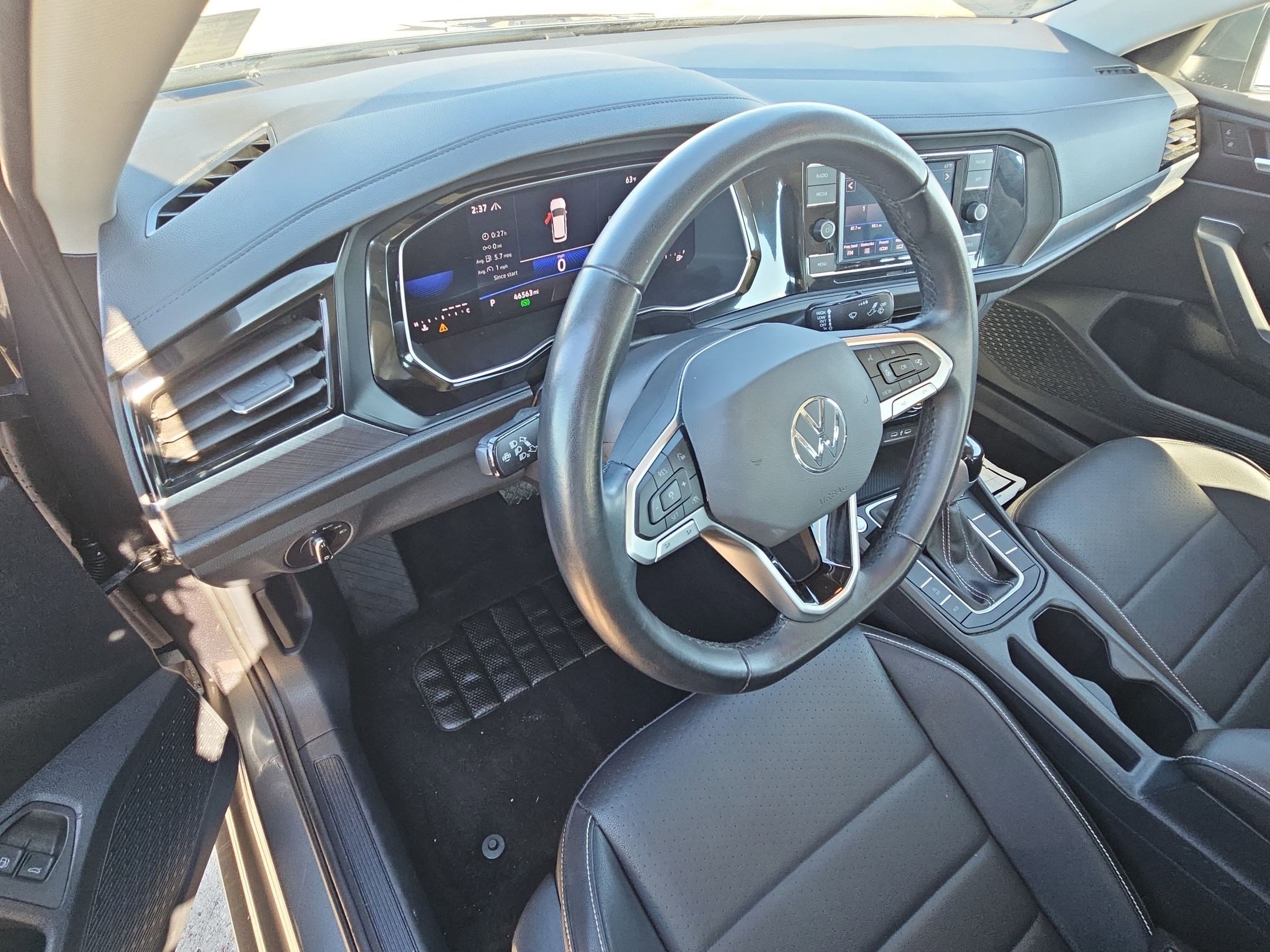 Used 2024 Volkswagen Jetta SE image 13