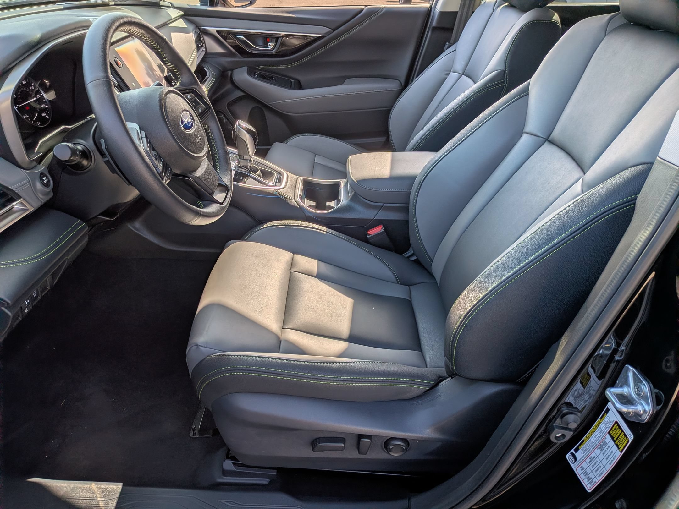 Used 2025 Subaru Outback Onyx Edition AWD/4WD image 11