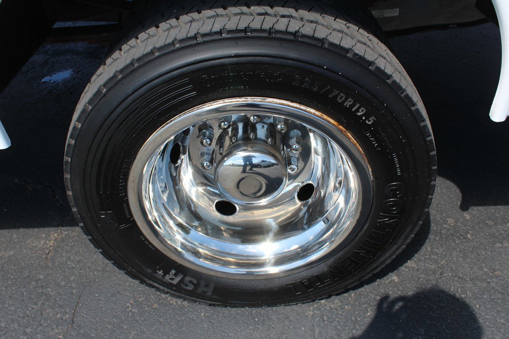 Used 2015 Ford F450 XL w/ Power Equipment Group AWD/4WD image 25