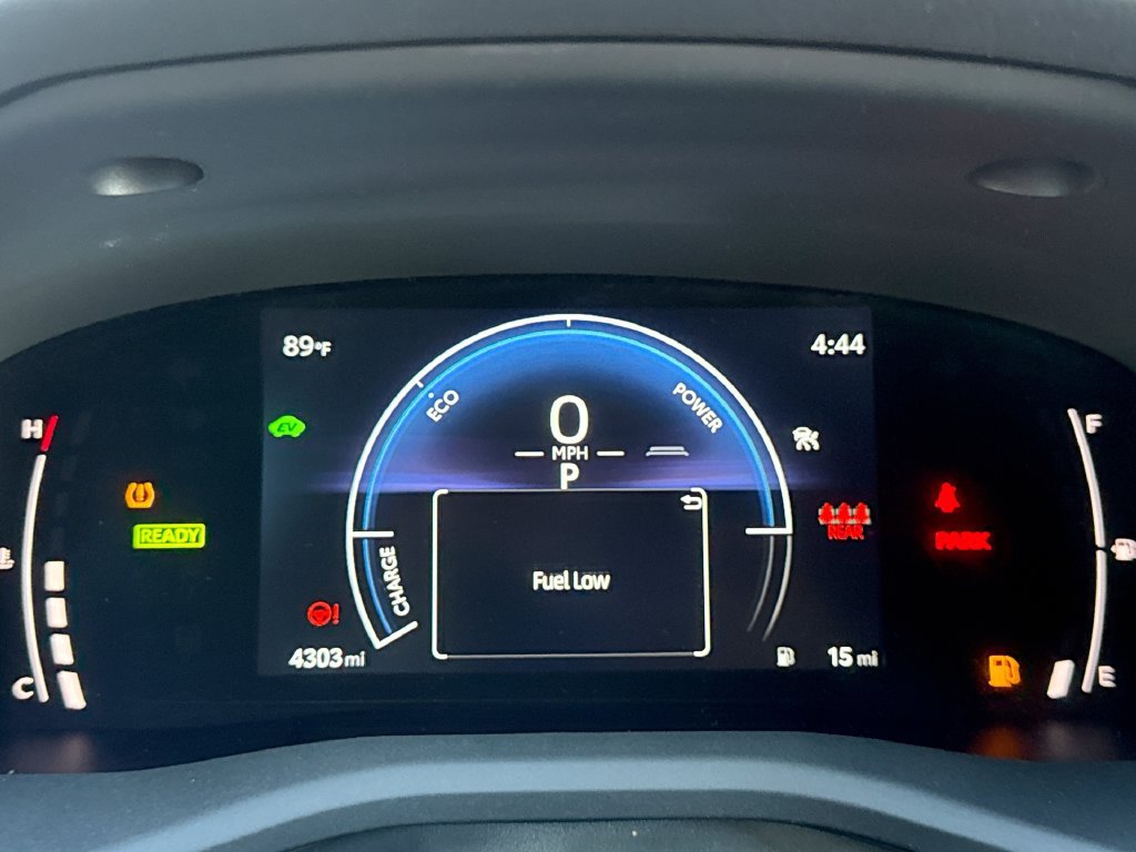 Used 2025 Toyota Camry SE FWD image 10