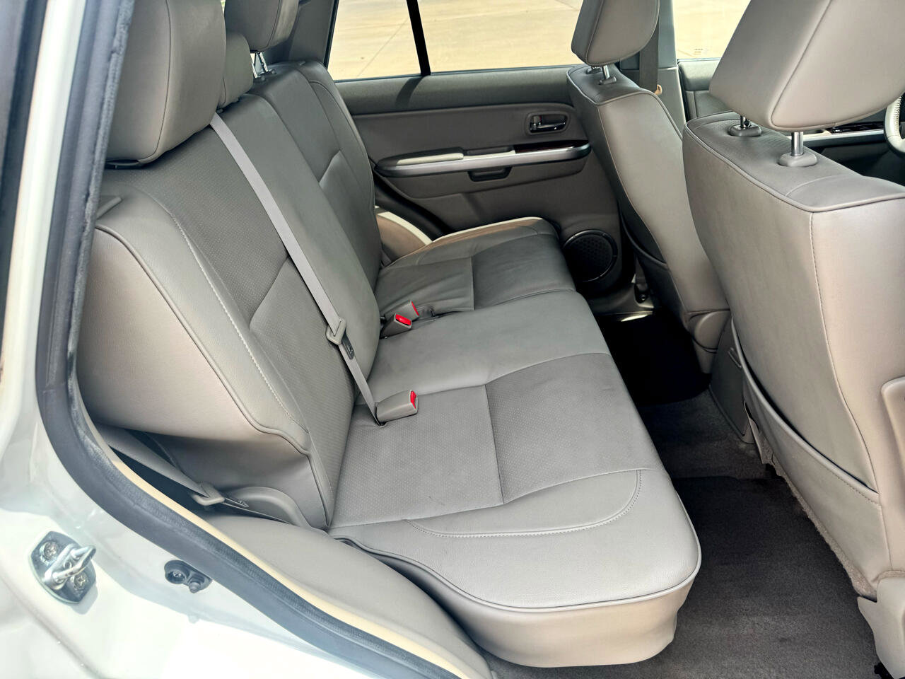 Used 2011 Suzuki Grand Vitara Limited image 14