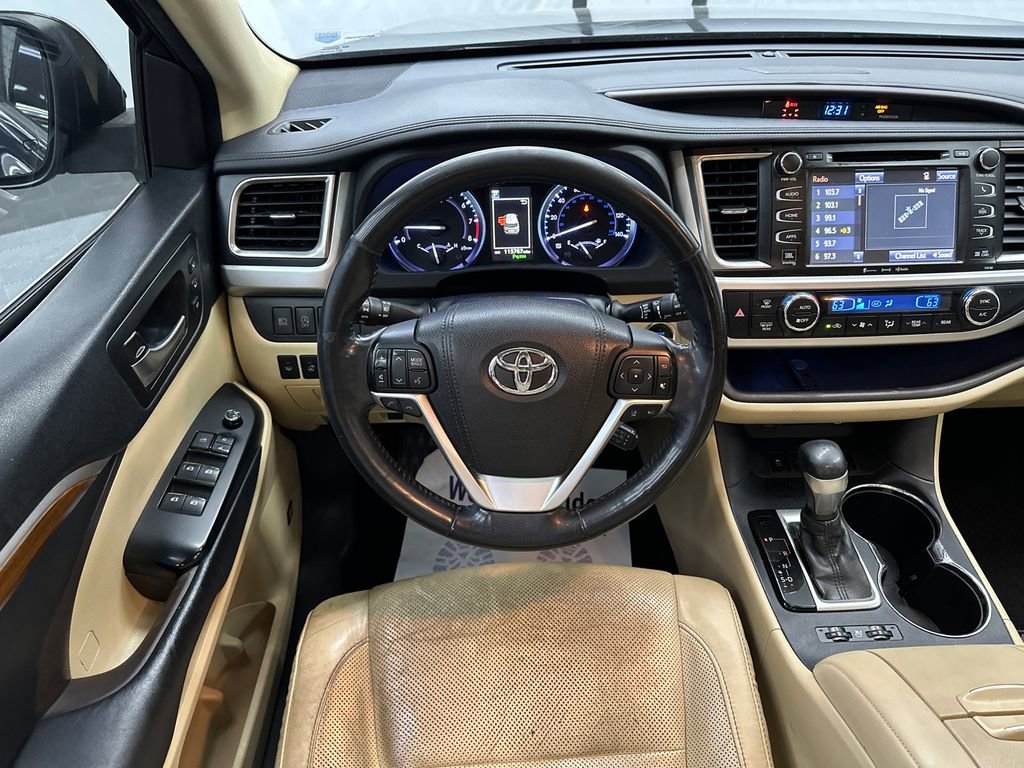 Used 2018 Toyota Highlander Limited Platinum AWD/4WD image 24
