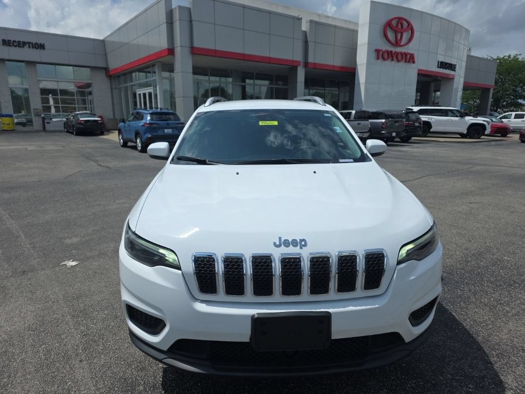 Used 2021 Jeep Cherokee Latitude AWD/4WD image 2
