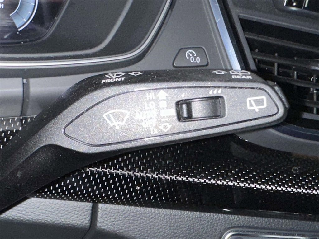 Used 2022 Audi SQ5 Prestige w/ Prestige Package image 33