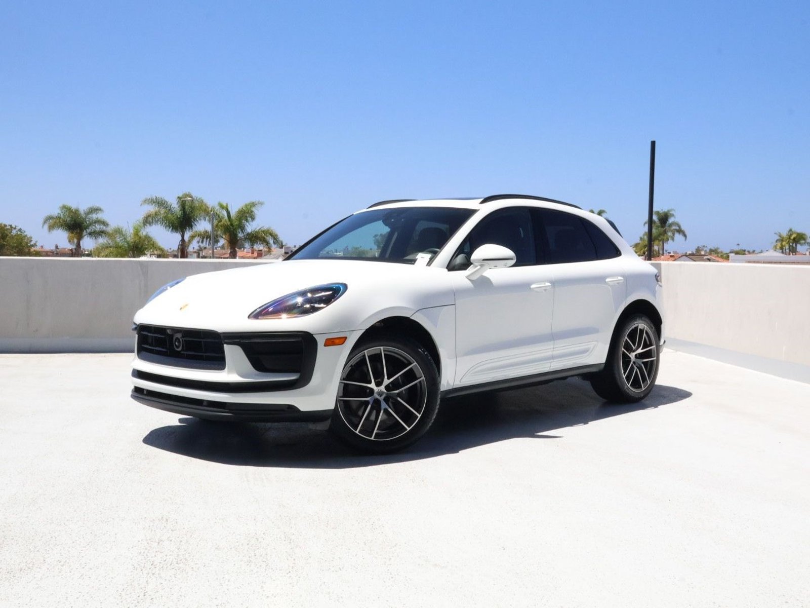 Certified 2026 Porsche Macan AWD/4WD video 1