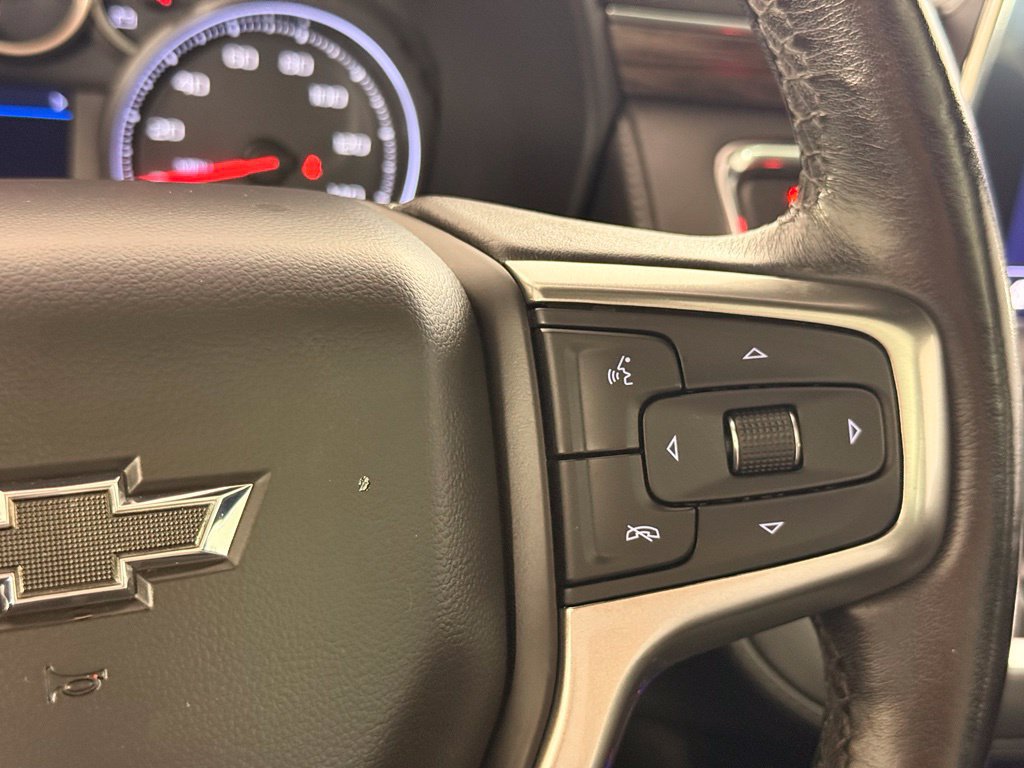 Used 2021 Chevrolet Tahoe Z71 w/ Luxury Package AWD/4WD image 32