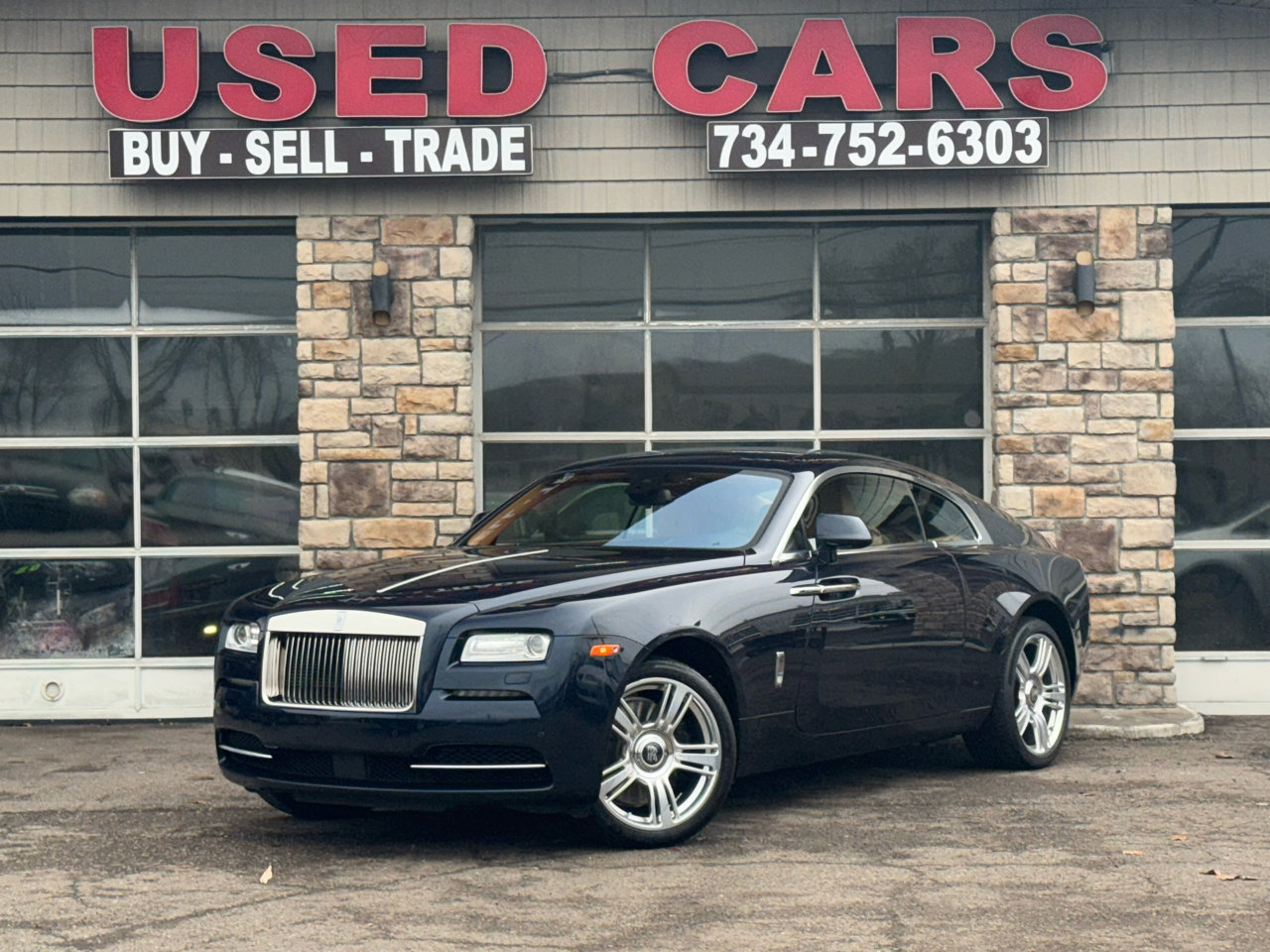 Used 2015 Rolls-Royce Wraith image 2