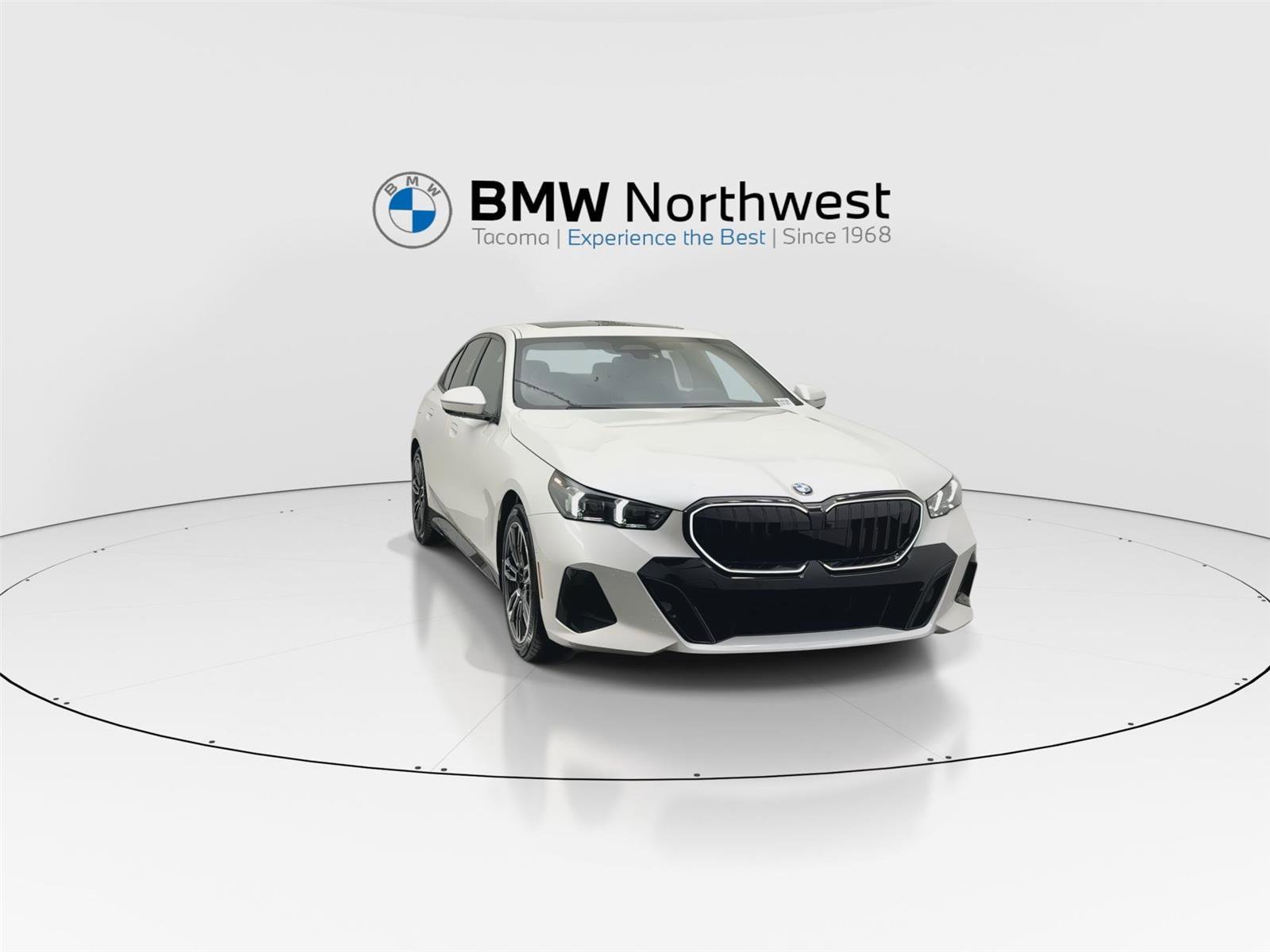 New 2026 BMW 530i xDrive w/ M Sport Package image 7