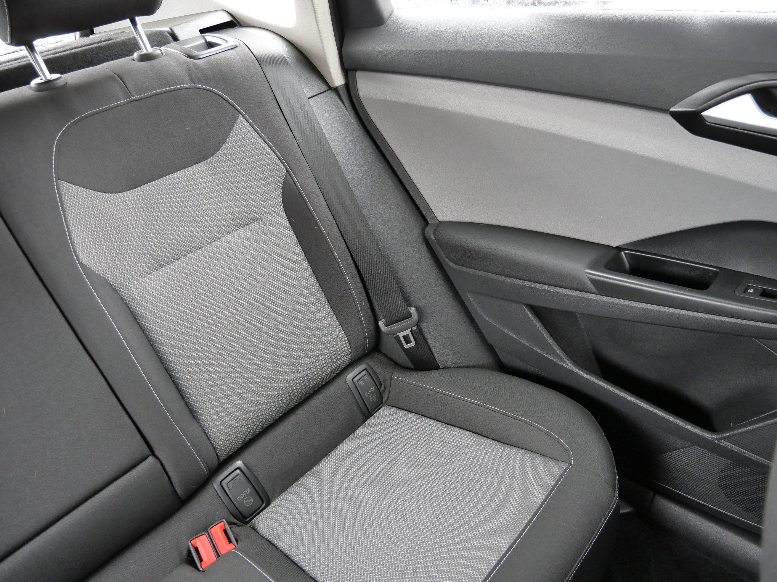 Certified 2022 Volkswagen Taos S image 14