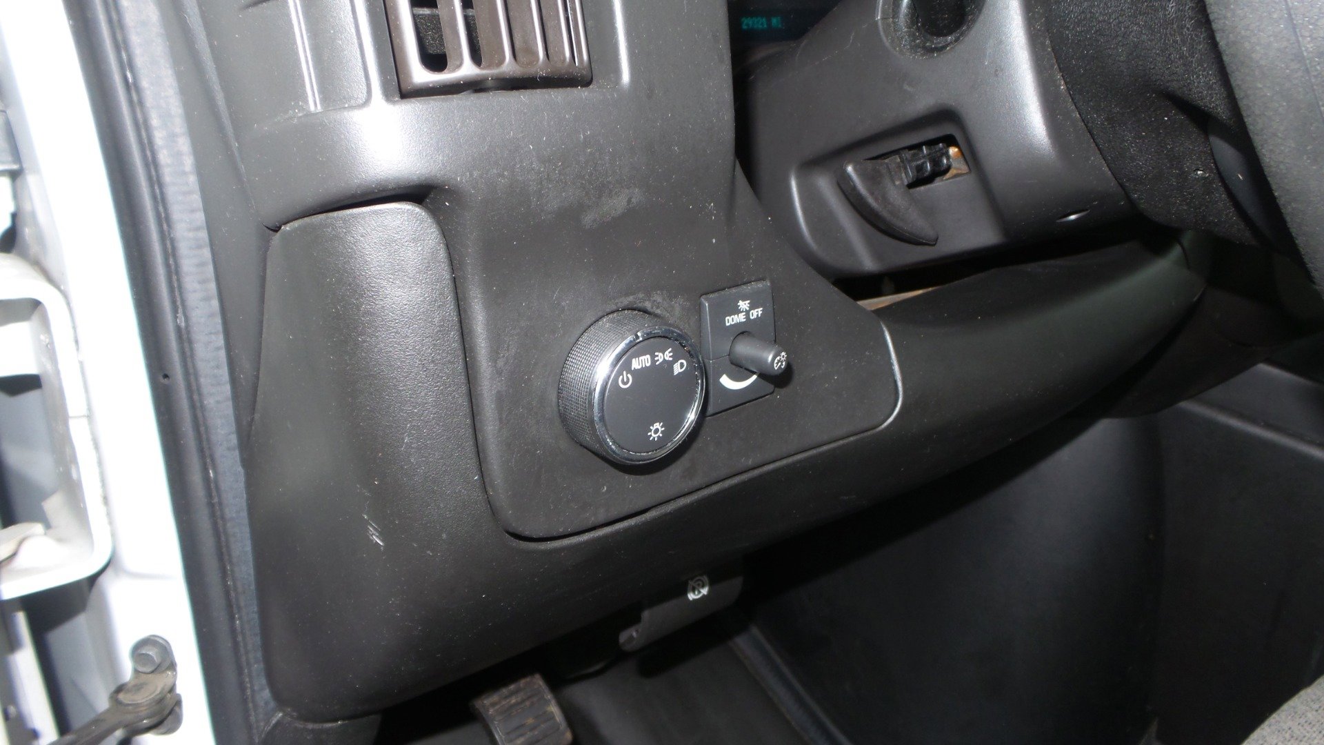 Used 2019 Chevrolet Express 2500 w/ Driver Convenience Package image 38