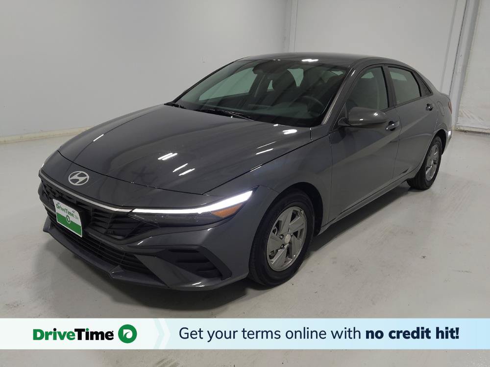 Used 2025 Hyundai Elantra SE