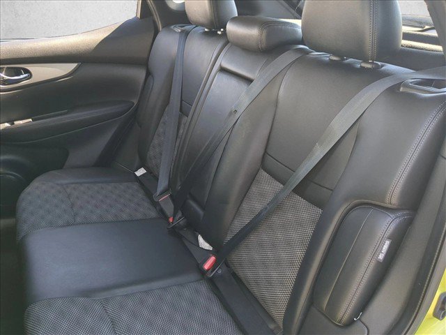 Used 2020 Nissan Rogue Sport SV w/ Technology Package FWD image 18