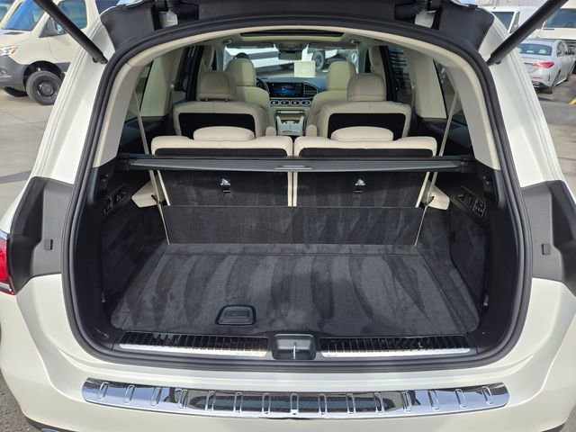 Used 2022 Mercedes-Benz GLS 450 4MATIC image 10