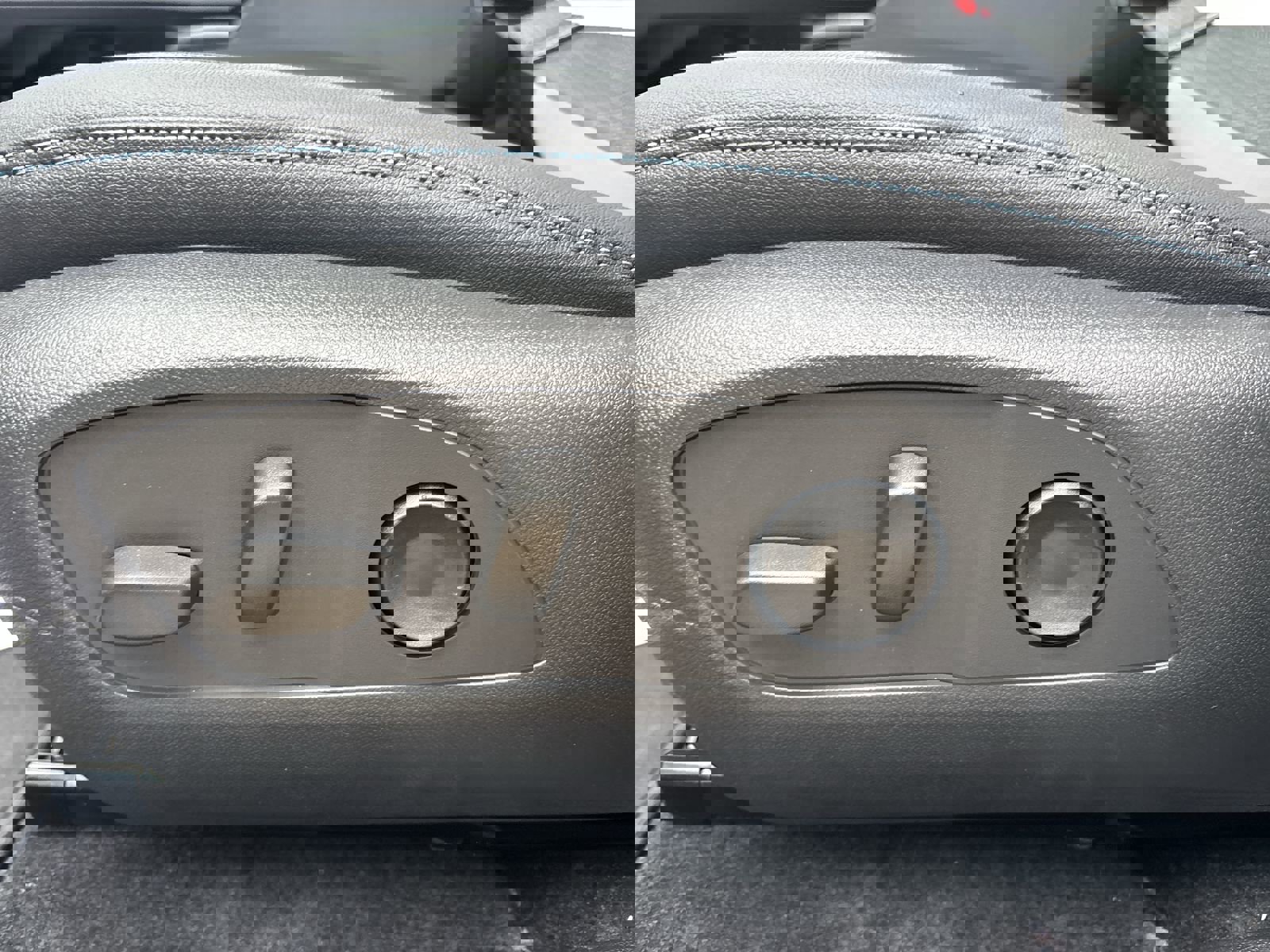 New 2026 Chevrolet Equinox EV LT image 15