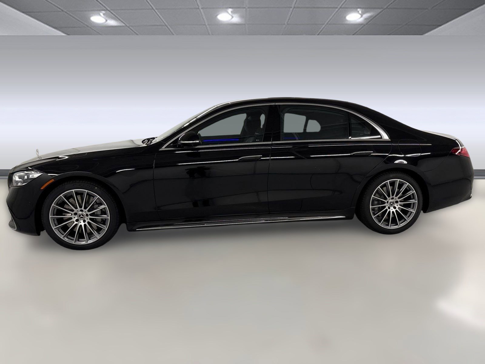 New 2026 Mercedes-Benz S 580e 4MATIC Sedan image 2