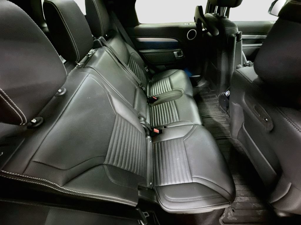 Certified 2025 Land Rover Discovery Dynamic SE AWD/4WD image 28
