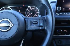 Used 2024 Nissan Rogue SV image 14