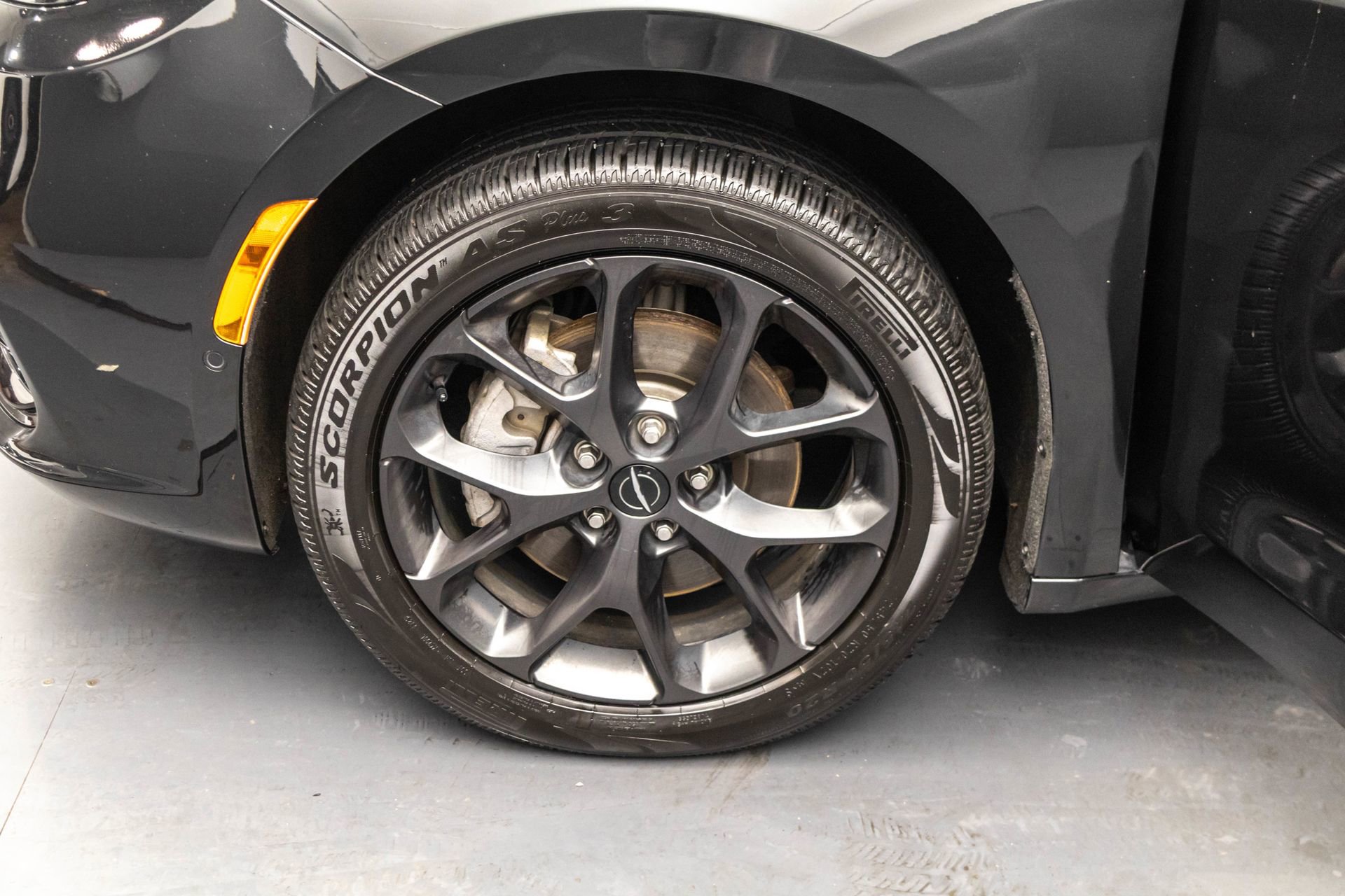 Used 2021 Chrysler Pacifica Limited w/ Uconnect Theater Family Group AWD/4WD image 45