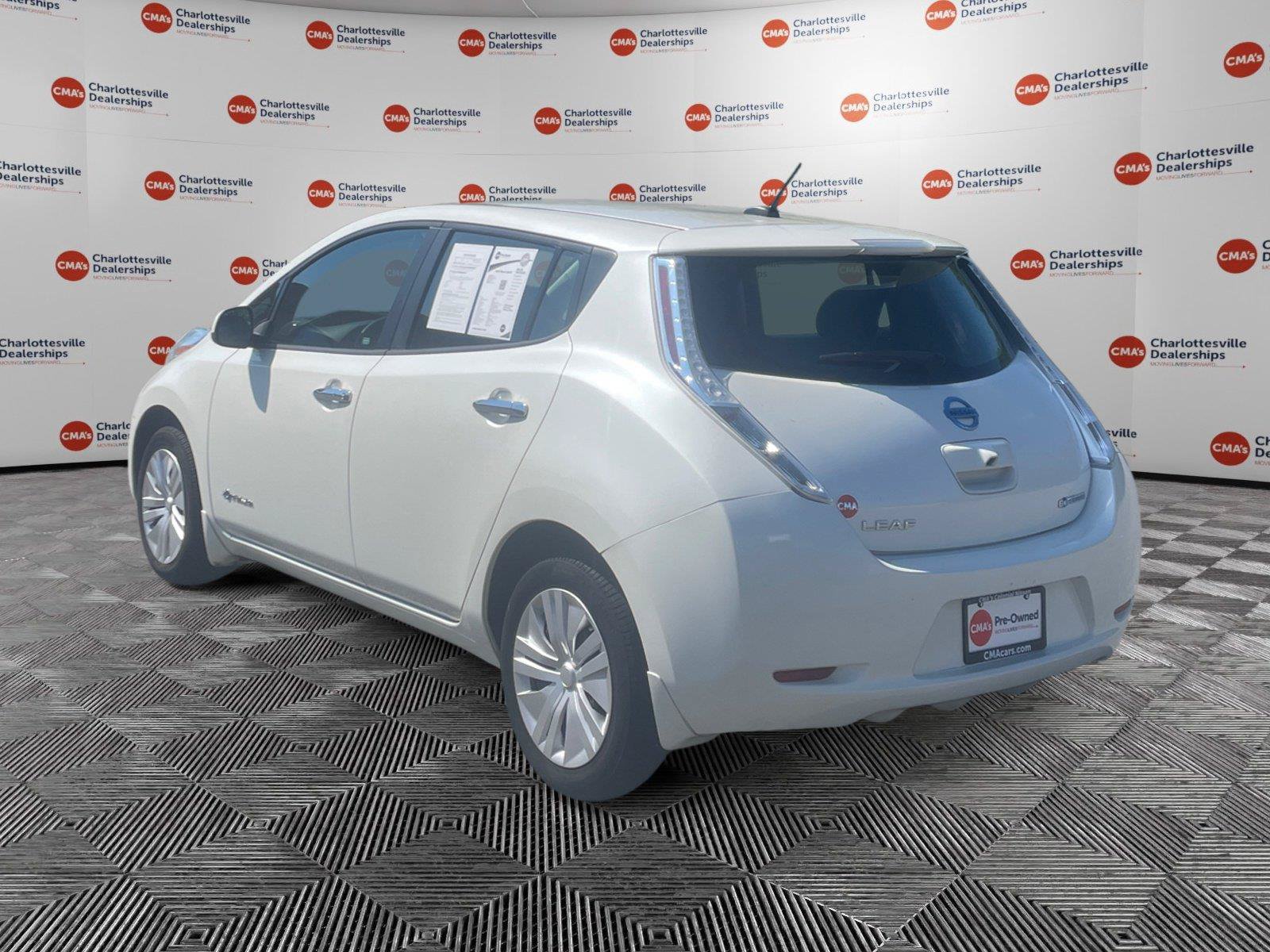 Used 2016 Nissan Leaf S w/ Charger Package FWD image 3