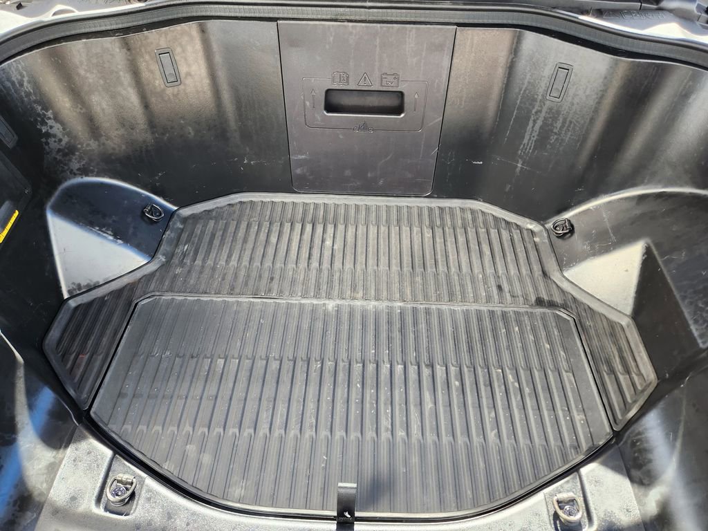 Used 2023 Ford F150 Lightning Platinum image 21