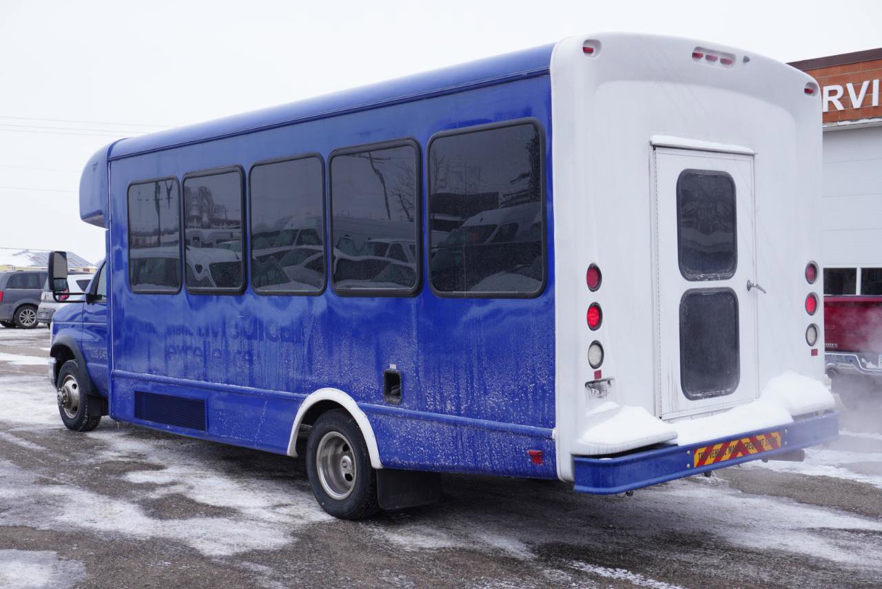 Used 2019 Ford E-450 and Econoline 450 Super Duty w/ Shuttle Bus Prep Package image 3