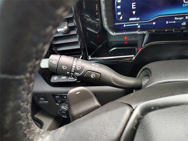 Used 2022 Chevrolet Silverado 1500 ZR2 w/ Technology Package image 22