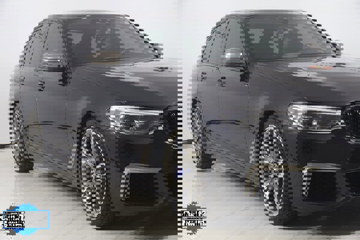 Used 2020 BMW M550i xDrive w/ Premium Package image 45