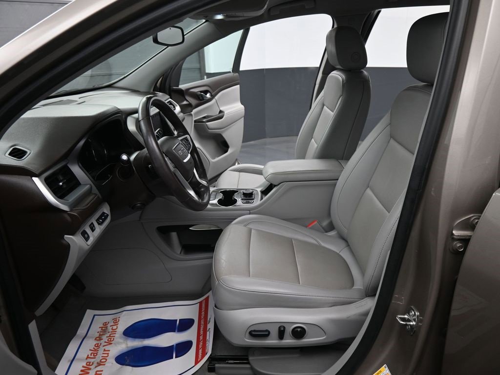 Used 2022 GMC Acadia SLT w/ Technology Package image 19