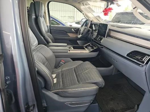 Used 2019 Lincoln Navigator Black Label image 10