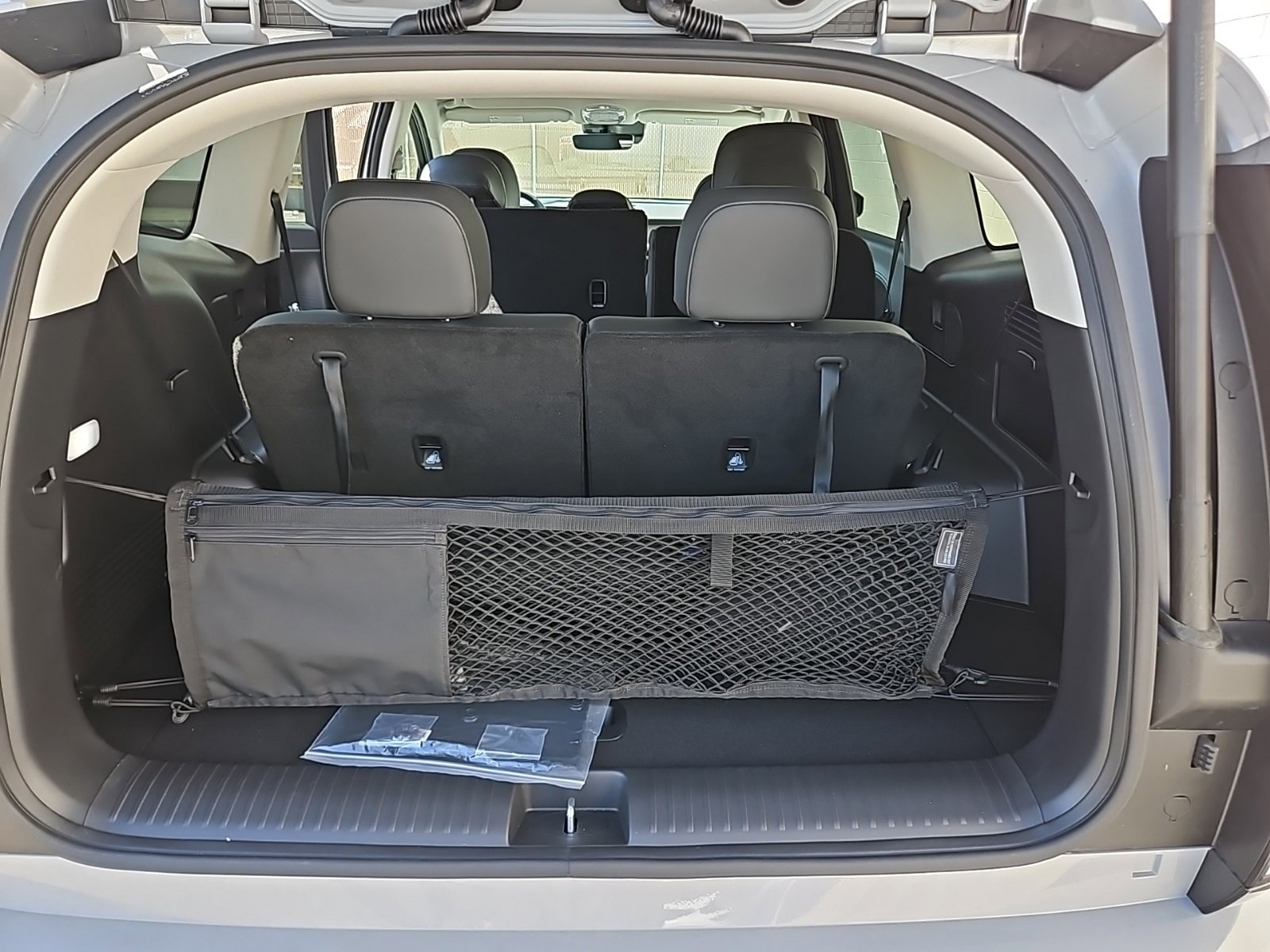 New 2026 Hyundai Ioniq 9 SEL image 27