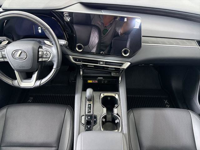 Certified 2025 Lexus RX 350 Premium w/ Accessory Package FWD image 14