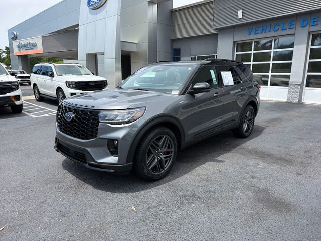 Used 2025 Ford Explorer ST-Line w/ Premium Package AWD/4WD image 4
