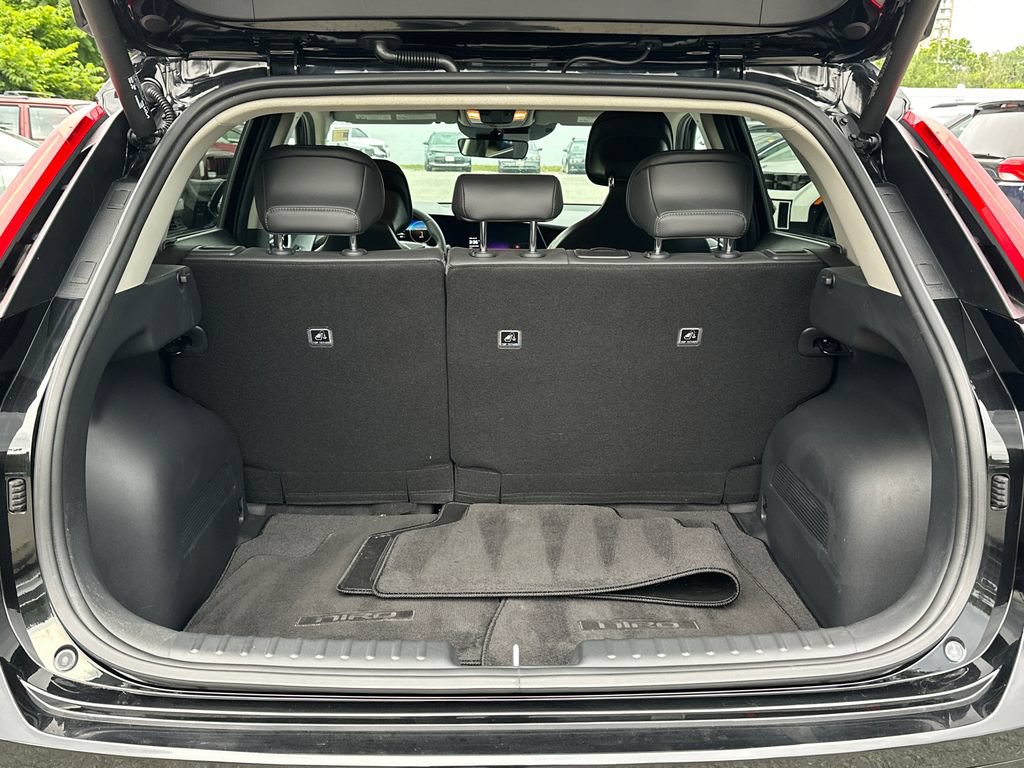 Certified 2023 Kia Niro Wind w/ Wind Preserve Package FWD image 6
