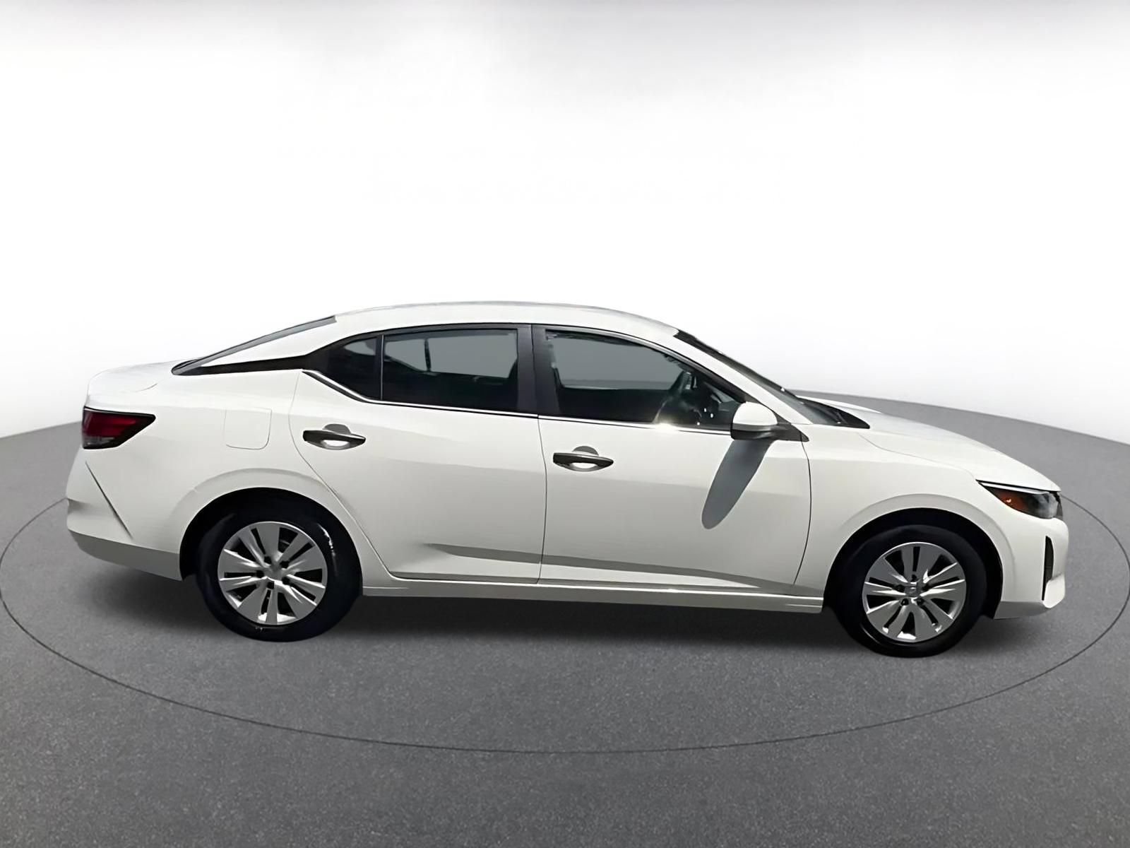 Used 2025 Nissan Sentra S FWD image 16