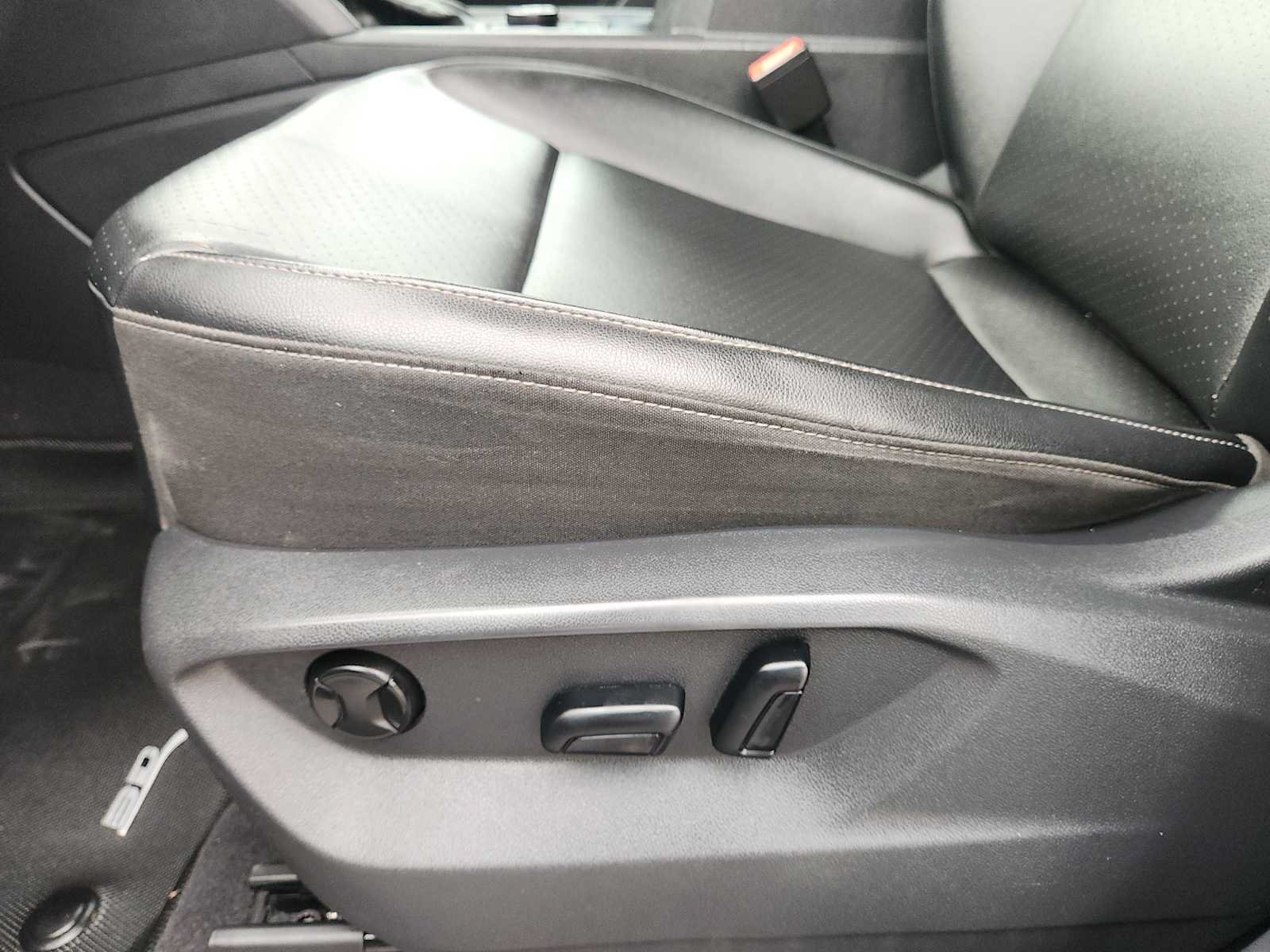 Used 2018 Volkswagen Atlas SE AWD/4WD image 25