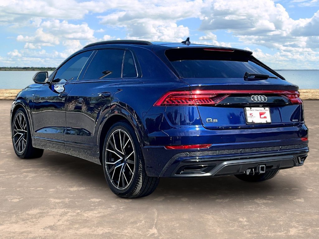 Used 2019 Audi Q8 Prestige w/ Adaptive Chassis Package AWD/4WD image 6