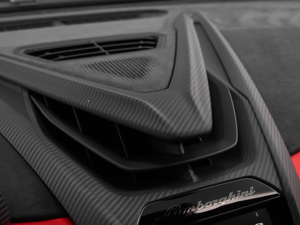 Used 2024 Lamborghini Revuelto image 63