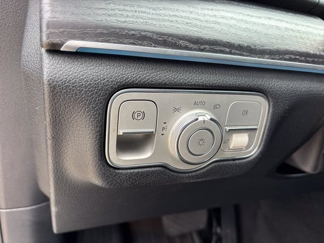 Used 2021 Mercedes-Benz GLE 350 image 24
