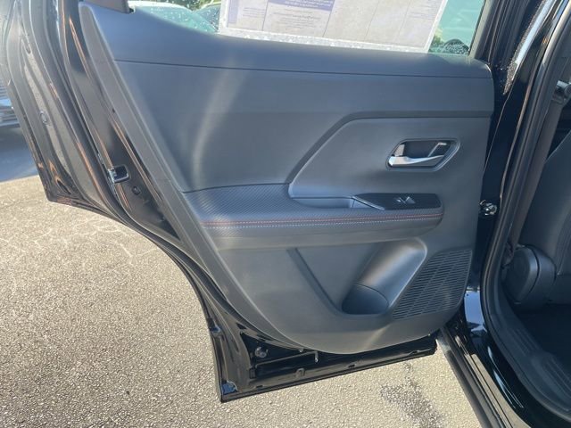 New 2025 Nissan Kicks SR image 14