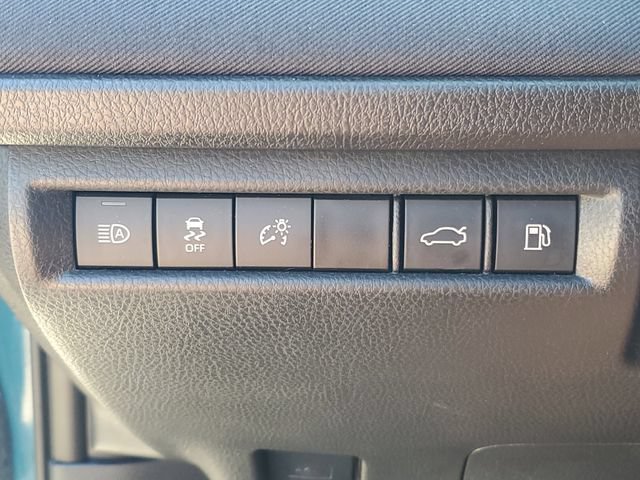 Used 2025 Toyota Camry LE FWD image 26