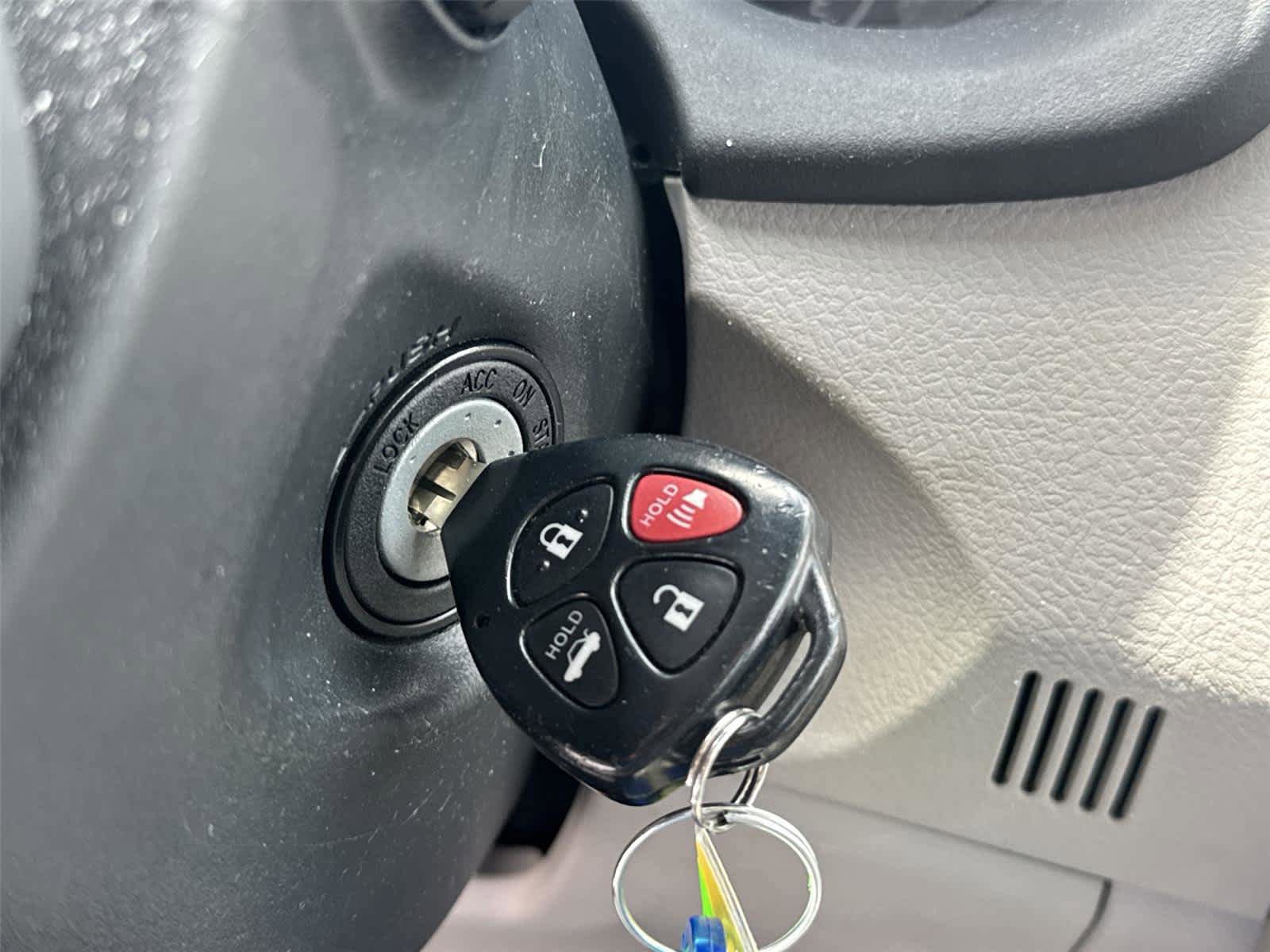Used 2011 Toyota Corolla LE FWD image 26