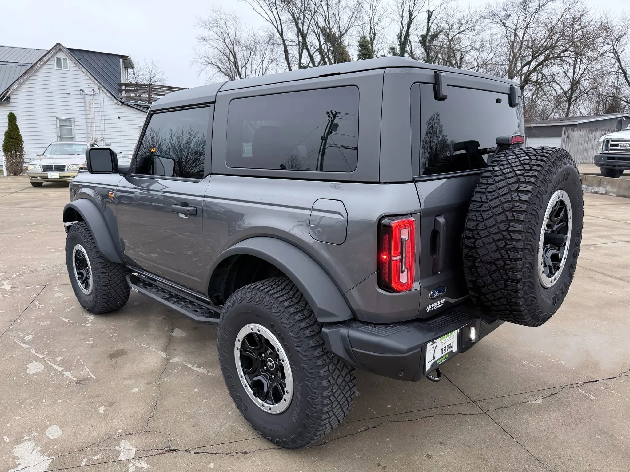 Used 2022 Ford Bronco Badlands image 4