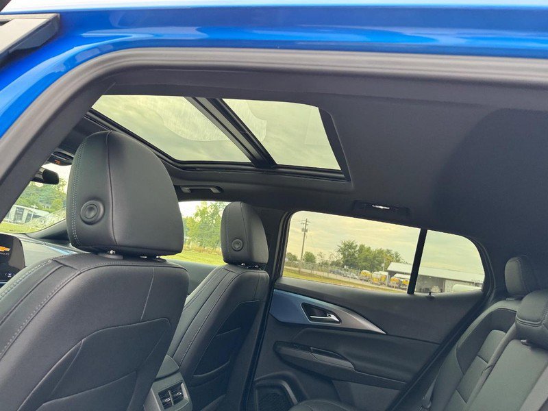 New 2026 Chevrolet Equinox EV LT image 6