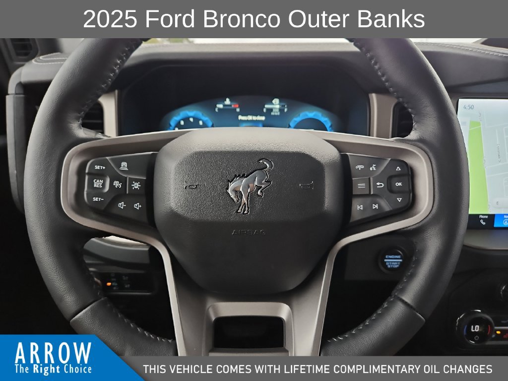Used 2025 Ford Bronco Outer Banks AWD/4WD image 27