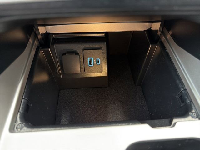 Used 2023 Ford Explorer XLT w/ Equipment Group 202A image 27