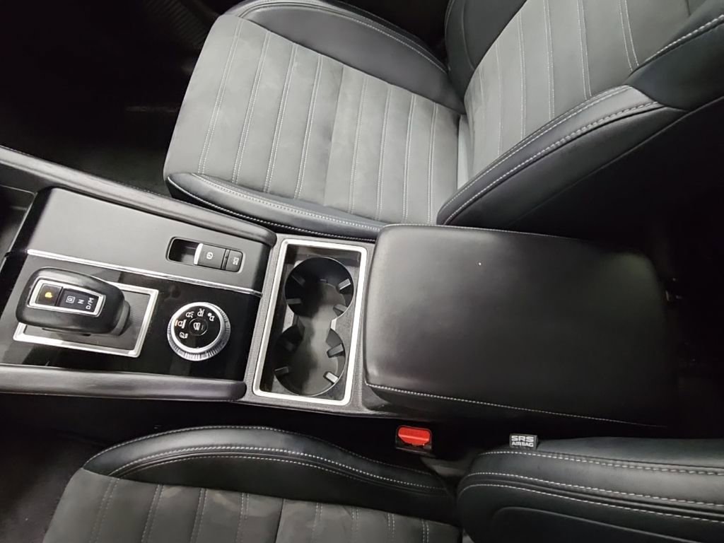 Used 2024 Mitsubishi Outlander SE image 23