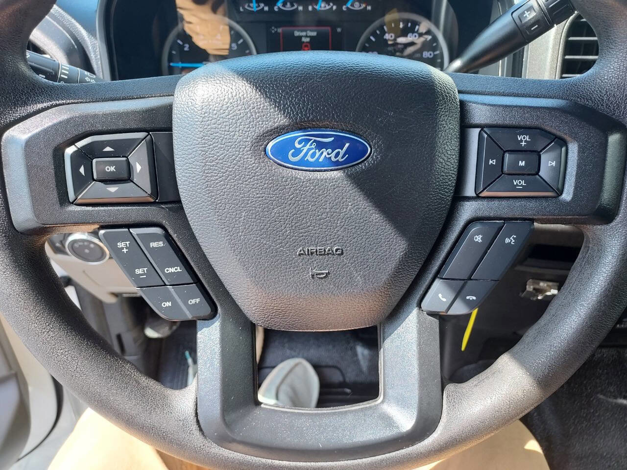 Used 2020 Ford F350 XL w/ Power Equipment Group image 19