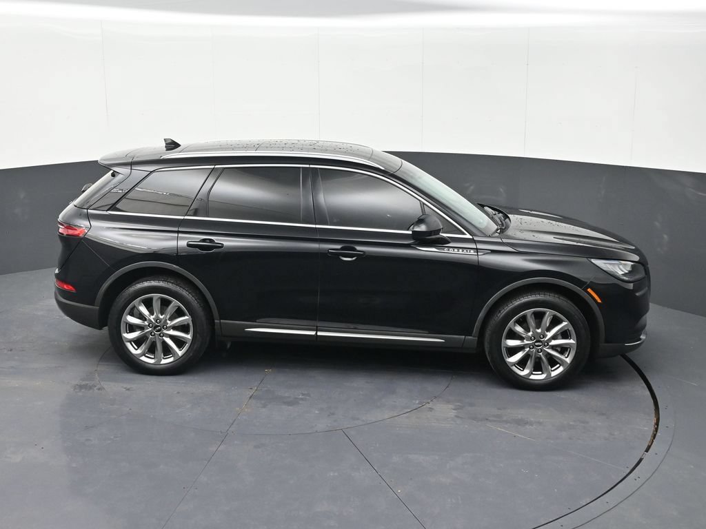 Used 2022 Lincoln Corsair AWD w/ Premium Package image 25