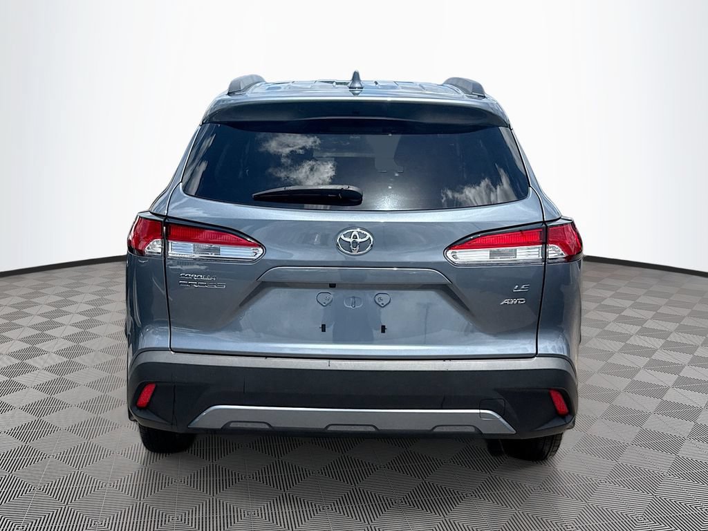 Used 2024 Toyota Corolla Cross LE w/ Moonroof Package AWD/4WD image 7