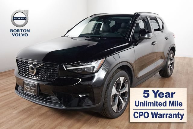 Certified 2026 Volvo XC40 B5 Plus w/ Protection Package Premier AWD/4WD image 1